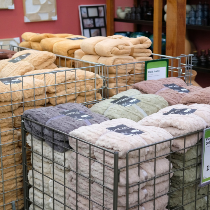 Kussens en plaids kopen bij tuincentrum Kolbach in Rijswijk/Woudrichem!