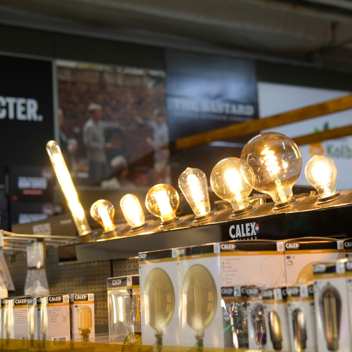 Tuinverlichting kopen bij tuincentrum Kolbach in Rijswijk/Woudrichem! Tuinverlichting kopen bij tuincentrum Kolbach in Rijswijk/Woudrichem!