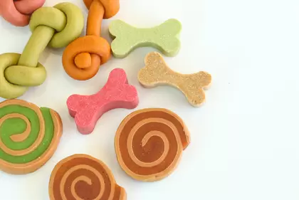 Hondenkoekjes, hondensnacks en kauwmateriaal