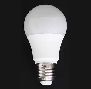 LED E27 lamp warm wit 6x10,5cm  ideaal voor Moonlight 5WATT 425LM 2700K